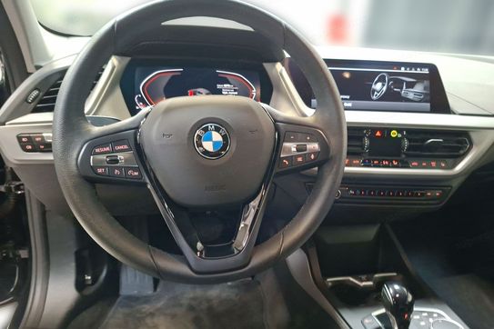 BMW Seria 1 118i