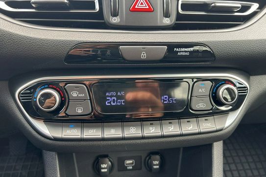 Hyundai i30 1.5 T-GDI Smart