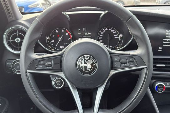 Alfa Romeo Giulia 2.0 Turbo Super aut