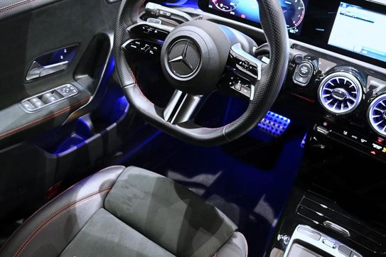 Mercedes CLA 200 mHEV AMG Line 7G-DCT