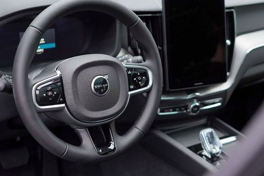 Volvo XC60 B5 AWD Ultra Black Edition