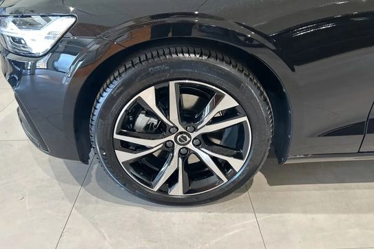 Volvo V60 B4 D Plus Dark