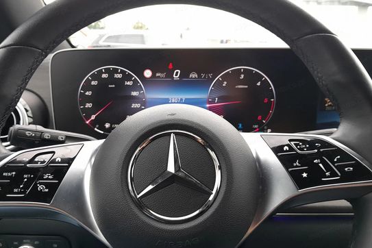 Mercedes V Klasa 300 d 4-Matic 9G-Tronic Avantgarde (długi)