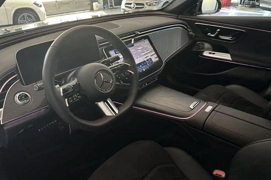 Mercedes E Klasa 220 d 4-Matic AMG