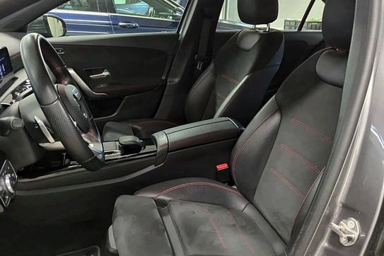 Mercedes Klasa A 200 AMG Line 7G-DCT