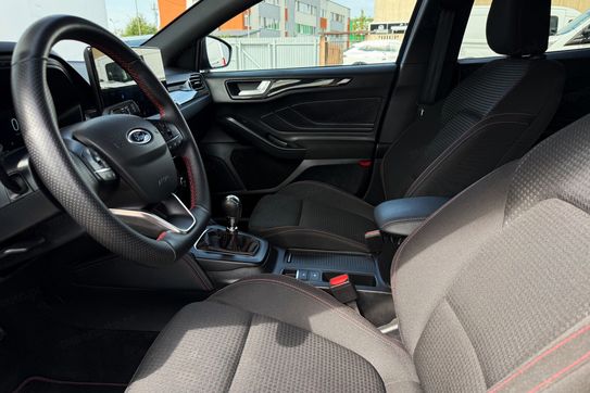 Ford Focus 1.0 EcoBoost ST-Line X