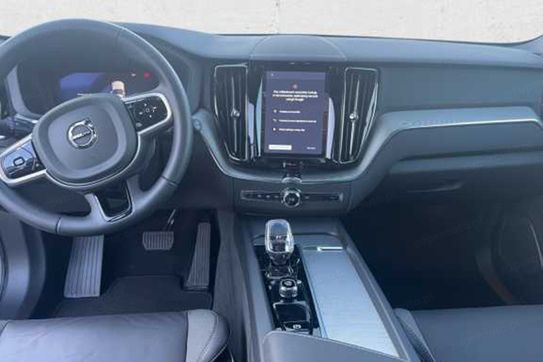 Volvo XC60 B5 B AWD Plus Dark aut