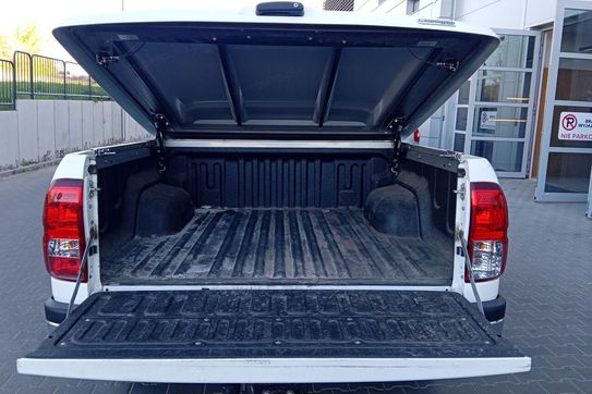 Toyota HiLux 2.4 D-4D Double Cab SR 4x4 aut