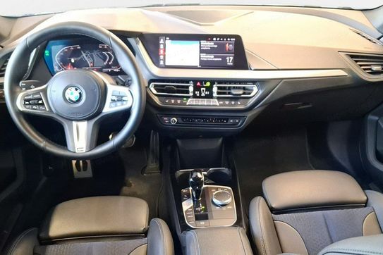 BMW Seria 2 218i M Sport