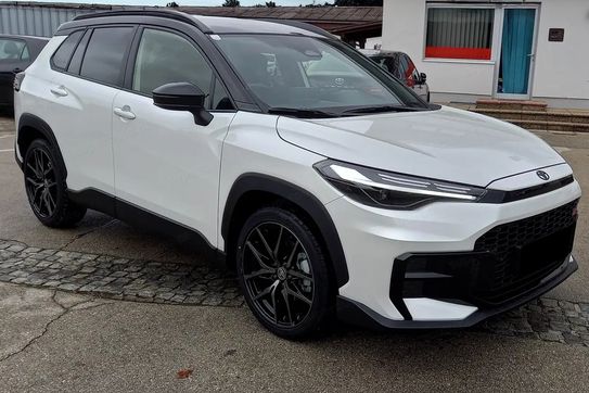 Toyota Corolla Cross GR Sport 2.0 Hybrid Dynamic Force AWD