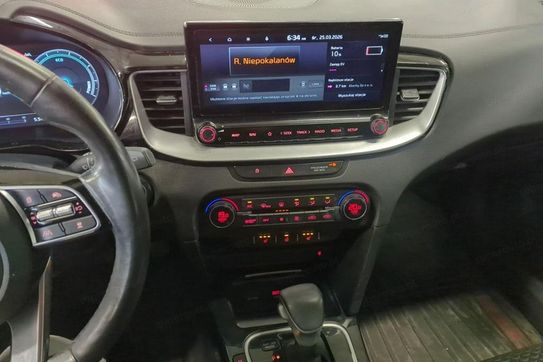 Kia Ceed Gdi Phev l Business Line Dct