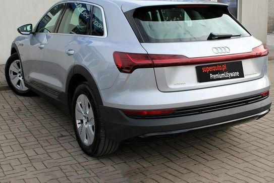 Audi e-tron 50 quattro