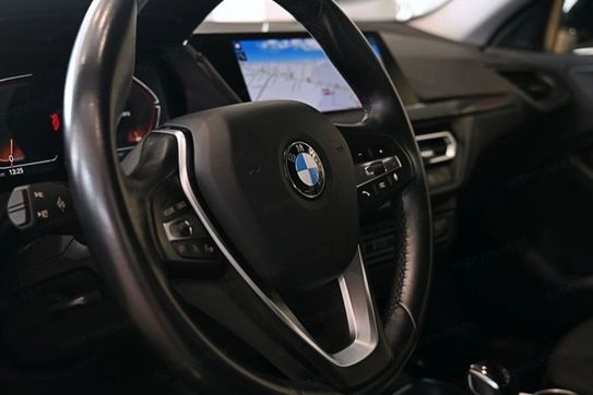 BMW Seria 2 Gran Coupe 218d Sport Line