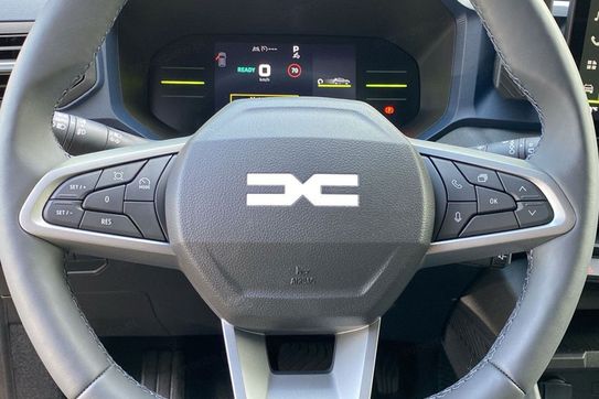 Dacia Duster Journey 1.6 Full Hybrid