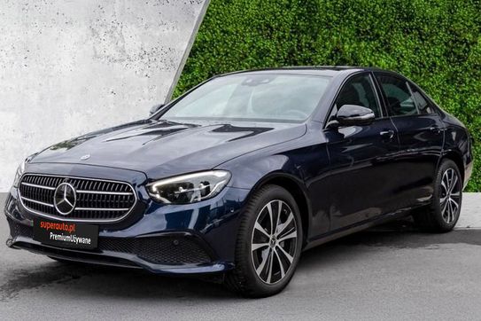 Mercedes E Klasa E 300 e 4-Matic Avantgarde
