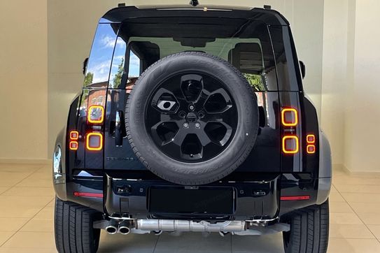 Land Rover Defender 110 3.0 D350 X-Dynamic HSE