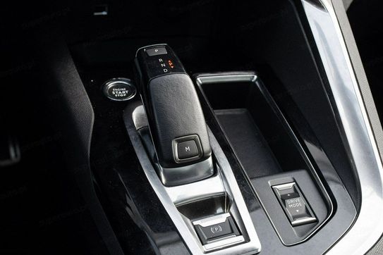 Peugeot 5008 1.6 PureTech GT S&S EAT8
