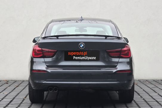 BMW Seria 3 320d xDrive Sport Line sport-aut