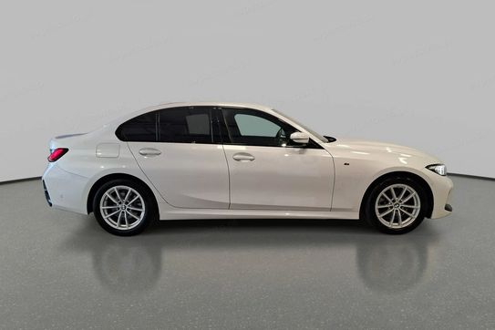 BMW Seria 3 320d xDrive mHEV M Sport aut