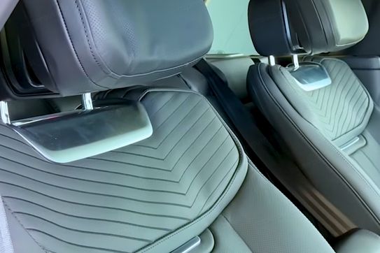 Land Rover Range Rover 4.4 V8 P615 SV Bespoke ''Polar Night''