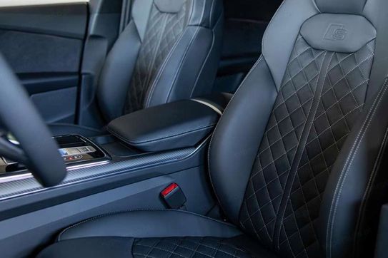 Audi Q8 SQ8 TFSI quattro