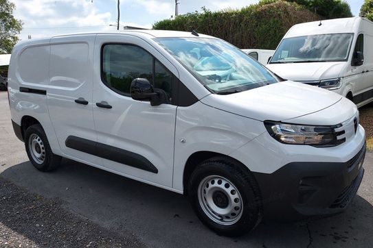 Peugeot Partner Van Long L2H1