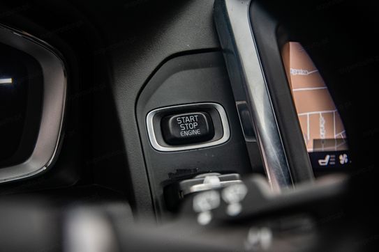 Volvo XC60 D4 Momentum Plus