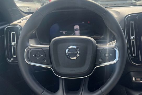 Volvo XC40 B3 Plus Dark