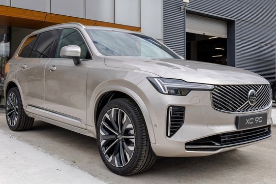 Volvo XC90 B5 B AWD Ultra Bright 7os