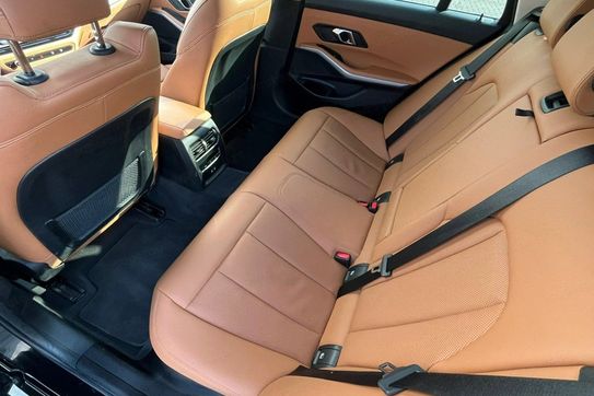 BMW Seria 3 Touring 330e xDrive