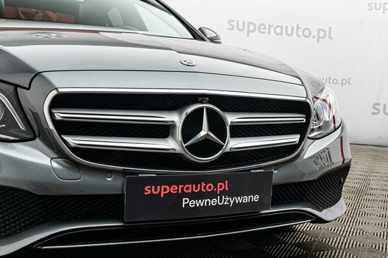 Mercedes Klasa E E 220 d 4-Matic Business Edition 9G-TRONIC