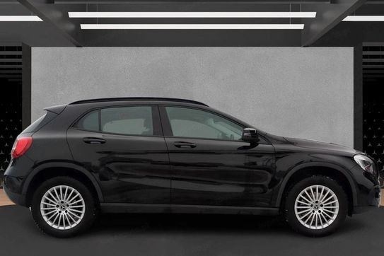 Mercedes GLA 220 4-Matic