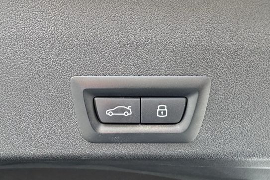 BMW XM PHEV sport-aut