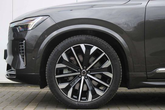 Volvo XC90 B5 AWD Ultra Bright