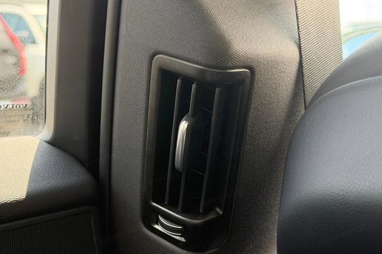 Volvo XC60 B5 B AWD Plus Dark