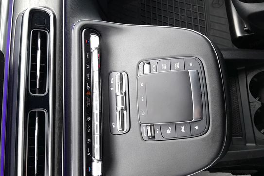 Mercedes V Klasa 300 d 4-Matic 9G-Tronic Avantgarde (długi)