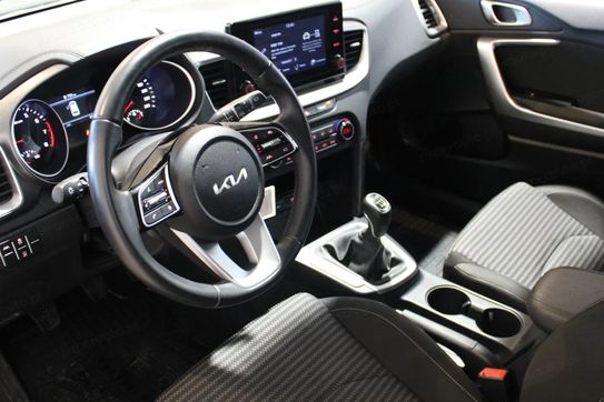 Kia Ceed 1.5 T-GDI M