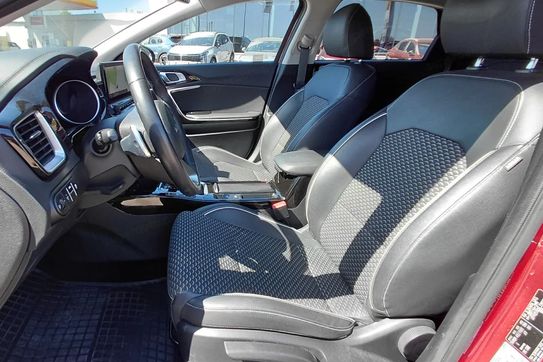 Kia Ceed 1.5 t-Gdi Tribute Dct
