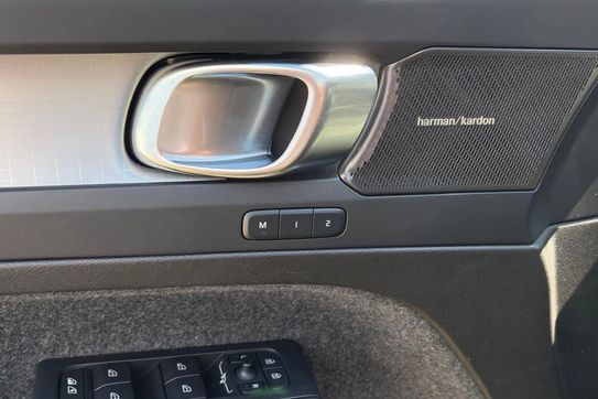 Volvo XC40 B3 Plus Dark