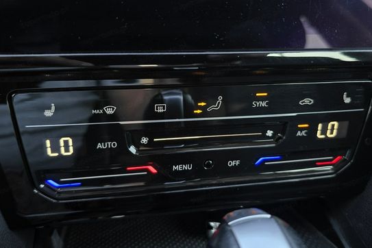 Volkswagen Passat 2.0 TSI Business DSG