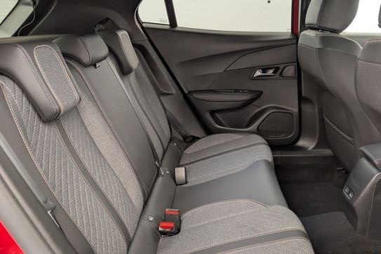 Peugeot 2008 ALLURE 1.2 PureTech