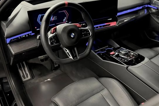 BMW Seria 5 M5