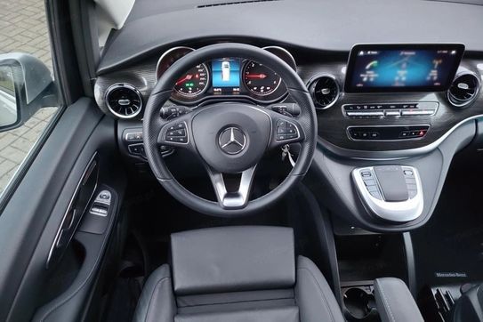 Mercedes V Klasa 250 d 4-Matic Avantgarde (długi)