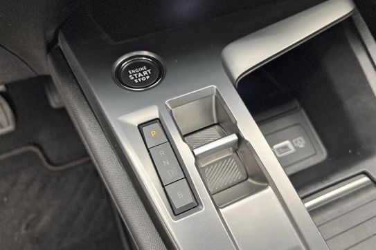 Peugeot 308 Active Pack 1.6 Hybrid e-EAT8