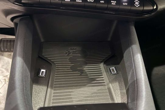 Alfa Romeo Junior 1.2 Ibrida