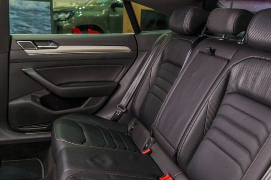 Volkswagen Arteon 2.0 TSI 4Motion R-Line DSG