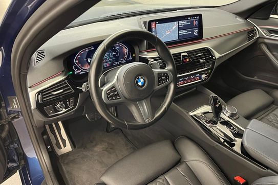 BMW Seria 5 530d xDrive mHEV aut