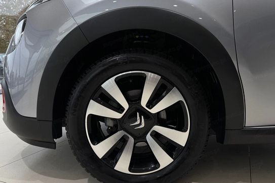 Citroen C3 1.2 PureTech Shine EAT6