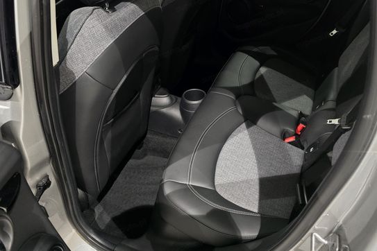 Mini Mini Cooper MINI Yours Trim aut