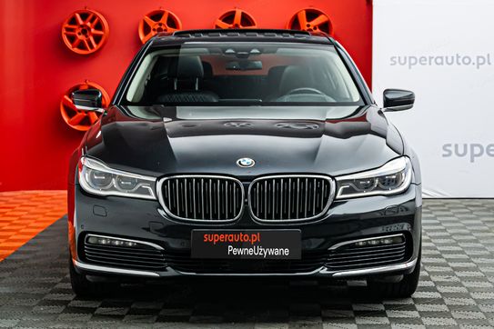 BMW Seria 7 750Li xDrive
